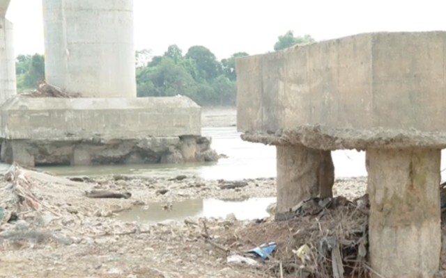 Cầu Sông Lô trơ lõi thép, nhà thầu đề xuất tự bỏ kinh phí sửa chữa