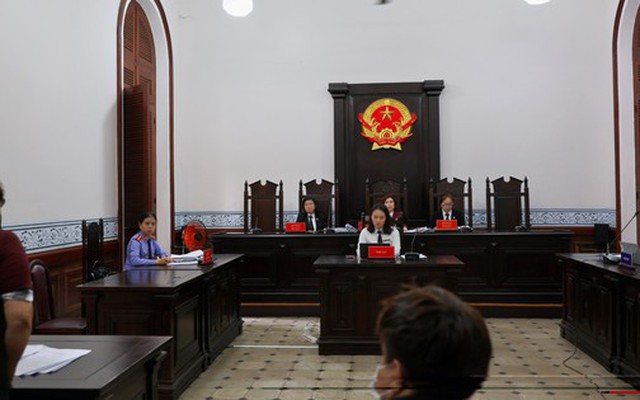 Lý rành rọt, tình đau nhói