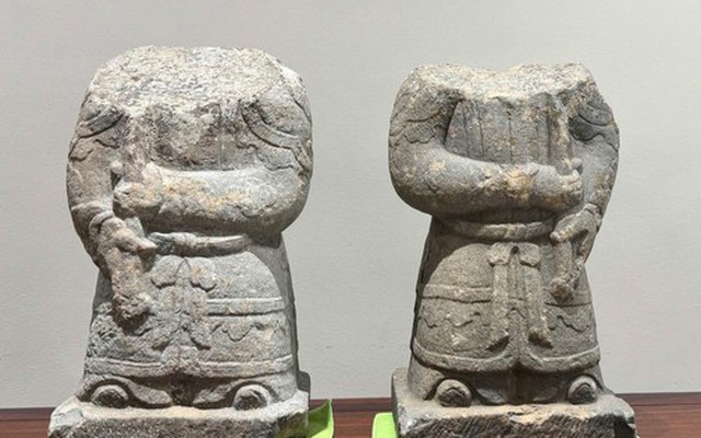 Cặp tượng cổ bị mất tại Đền Thần: Tìm thấy trong tình trạng mất phần đầu