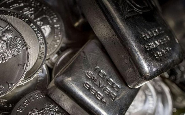 Mỹ đưa bạc vào danh sách khoáng sản quan trọng, mở đường cho áp thuế: “Cơn địa chấn” mới trên thị trường kim loại quý?