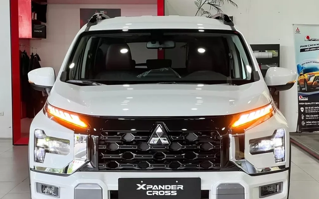 Loạt xe Nhật chạy đua giảm giá tháng cuối năm