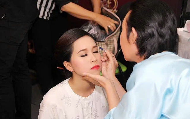 Hồng Phượng trở lại với minishow sau 3 năm biến cố: "Tôi sẽ làm hết sức, không tính lời hay lỗ"