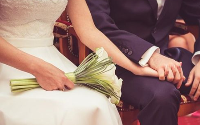 Thu nhập gần 150 triệu/tháng vẫn không đủ tiền cưới vợ, chú rể "cầu cứu" khi nhà gái đòi 3,4 tỷ sính lễ