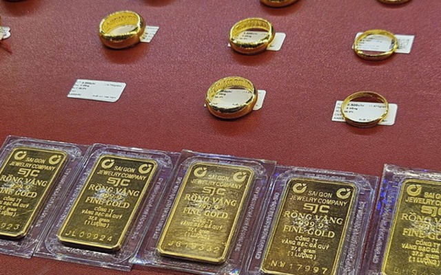 Sáng 11-12, giá vàng miếng SJC, vàng nhẫn tăng vọt