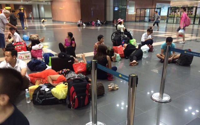 Hành khách bị delay tại Nội Bài, Tân Sơn Nhất, Đà Nẵng có thể ngủ ở sân bay: Nhiều trường hợp được miễn phí