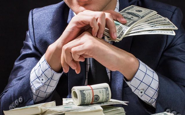 Thừa kế 2 tỷ USD rồi đốt sạch ở tuổi 22 vì một phụ nữ, bị truy lùng và cấm xuất cảnh: Câu chuyện ‘công tử giàu nhất tỉnh’ của đế chế ngành gang thép Sơn Tây