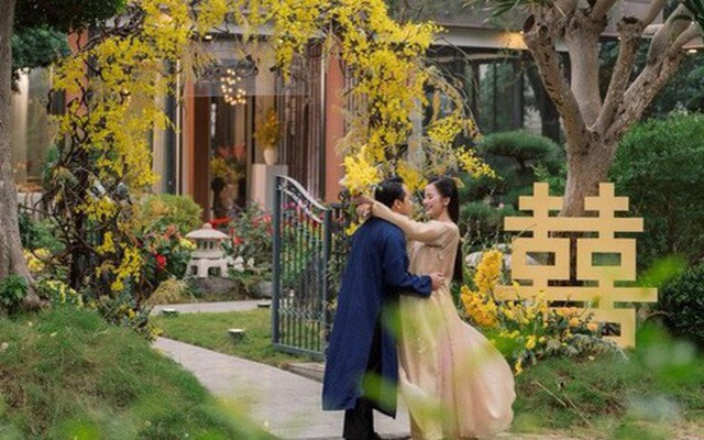 "Mỹ nhân 10 năm chăn trâu" lấy chồng giàu gia thế khủng, bước vào cửa hào môn ở biệt thự hoành tráng