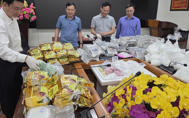 Gần 200 cảnh sát đồng loạt khám xét, bắt 37 đối tượng trong chuyên án đặc biệt lớn