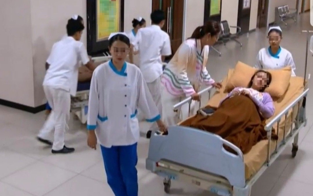 Nữ sinh 15 tuổi đã qua đời vì ung thư đại trực tràng, bác sĩ thở dài: “Ăn uống thế này mình đồng da sắt cũng đổ bệnh!”