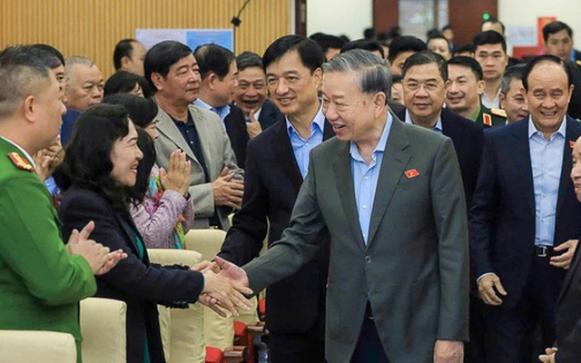 Những hình ảnh Tổng Bí thư Tô Lâm tiếp xúc cử tri Hà Nội