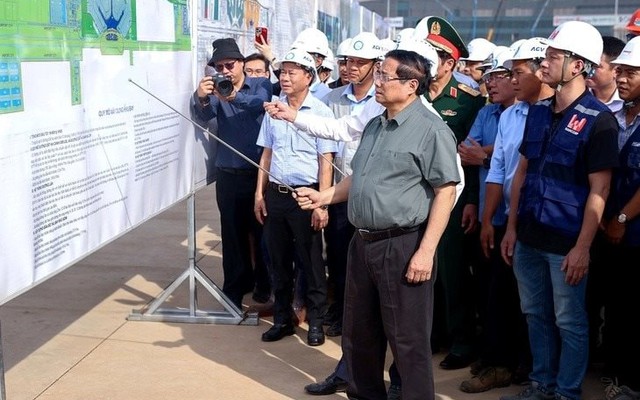 Thủ tướng lần thứ 9 đến kiểm tra siêu sân bay Long Thành 110.000 tỷ, giao nhiệm vụ cho ACV, Vietnam Airlines, Vietjet