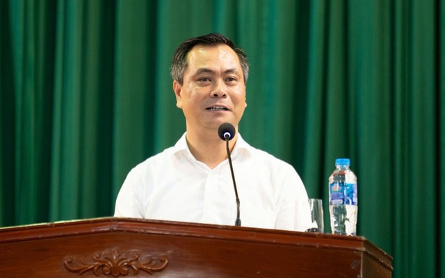 Lật tẩy mục đích Hiệu trưởng Cao đẳng Du lịch Hà Nội 'ăn chặn' tiền A80 của sinh viên