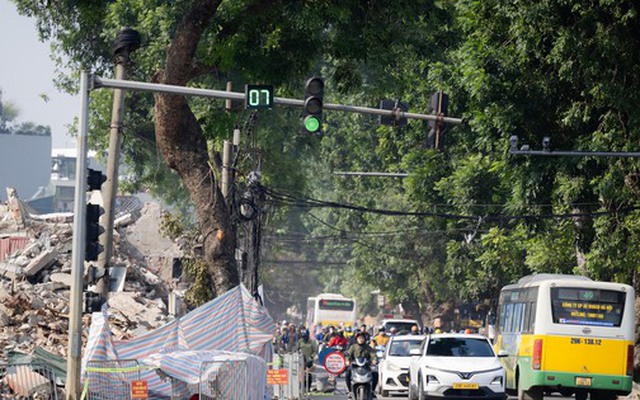 Toàn cảnh hiện trạng đường Đê La Thành sau khi được giải toả để xây đường vành đai 1