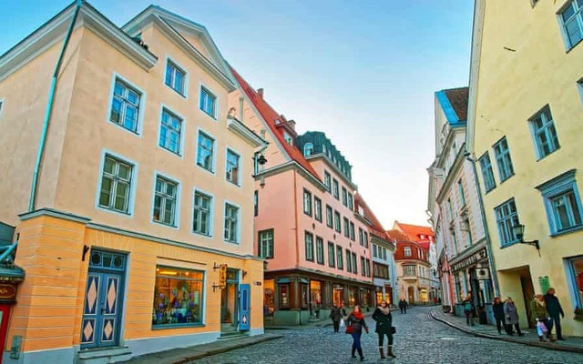 Báo động đỏ với châu Âu: Hơn 90 triệu người có nguy cơ nghèo đói vì khủng hoảng nhà ở, đầu cơ đẩy giá nhà tăng gấp 3 lần chỉ trong 5 năm, tương lai người dân bị bóp nghẹt