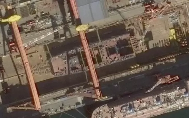 Hình ảnh chứng minh Trung Quốc đang chế tạo tàu sân bay chạy bằng năng lượng hạt nhân