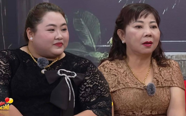 Lo con dâu nặng 130kg không ngồi vừa xe hoa, mẹ chồng làm một việc hiếm có, chiều như con ruột