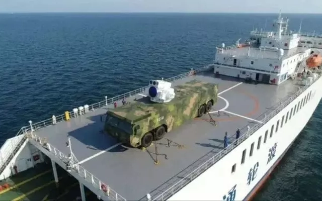 Trung Quốc thử nghiệm vũ khí laser trên tàu chở hàng dân sự