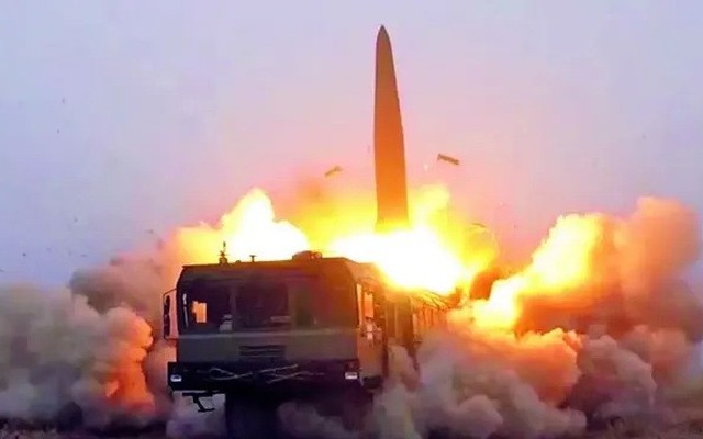 Châu Âu lo ngại về sự gia tăng sản xuất tên lửa tầm xa