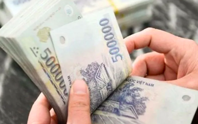 Kiểm soát thu nhập của chồng hoặc vợ sẽ bị phạt 30 triệu đồng