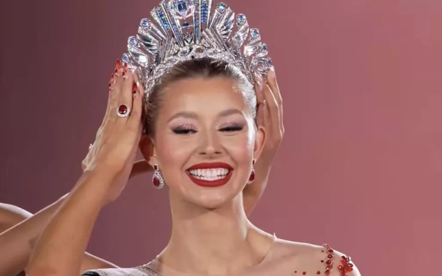 Người đẹp Mỹ đăng quang Miss Cosmo 2025