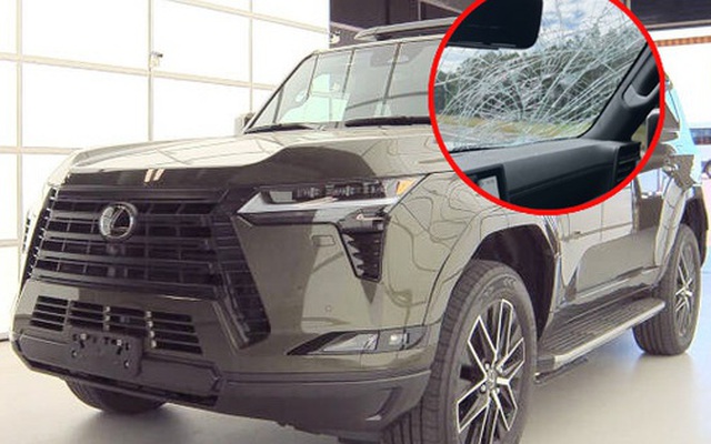 Nhiều chiếc Lexus GX 550 bị nứt kính chắn gió khi bật sưởi trời lạnh, bảo hiểm có đền thì chủ xe cũng ‘ốm’ vì một điều