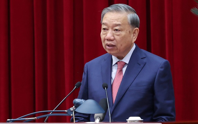 Tổng Bí thư: Hoàn thiện báo cáo về công tác nhân sự trình Đại hội XIV của Đảng