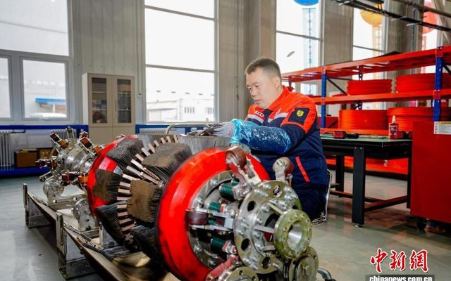 Công nghệ Trung Quốc thành công "phá vỡ" thế độc quyền trong lĩnh vực lưu trữ, vận chuyển dầu khí