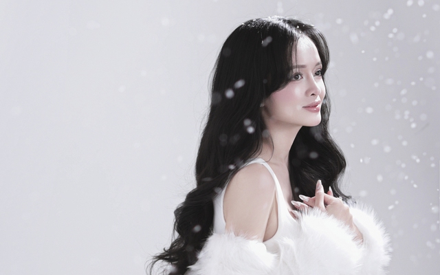 Nhan sắc trong trẻo, ngọt ngào của MC Thanh Trúc