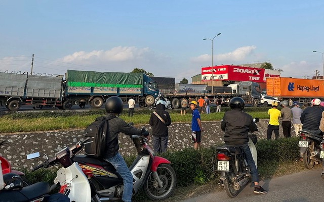 7 ô tô đâm liên hoàn, 3 người thương vong