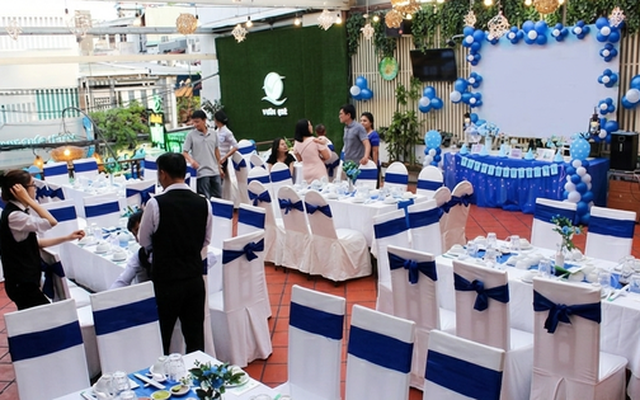 Đến dự lễ thôi nôi con của bạn, tôi phát hiện một bí mật khó tin về bố mẹ chồng mình