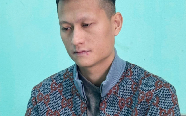 Hàng trăm cảnh sát đồng loạt khám xét, bắt giữ và vạch trần sự thật về ông chủ 2 cửa hàng quần áo