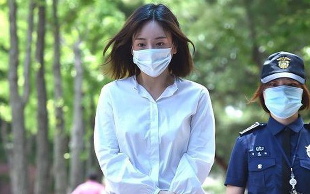 Bắt được tiểu thư tài phiệt tai tiếng Hwang Hana sau khoảng 1 năm lẩn trốn ở nước ngoài