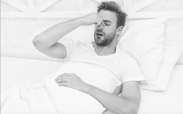 4 dấu hiệu khi ngủ của đàn ông có tuổi thọ ngắn