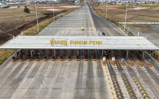 Bị Trung Quốc tạm dừng cho vay, Campuchia đã trả nợ cho Bắc Kinh bao nhiêu trong gần 2 năm qua?