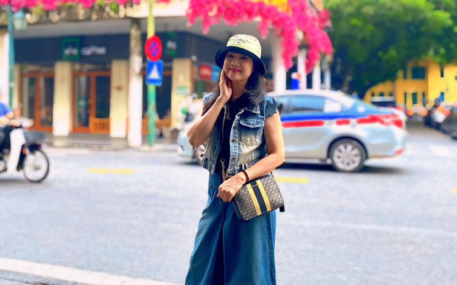 Nữ NSND U60 trẻ đẹp như 30, hôn nhân viên mãn bên chồng đại gia hơn 15 tuổi