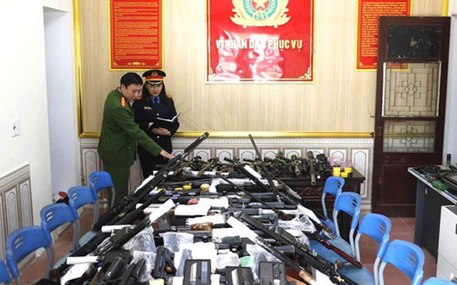 Cận cảnh “kho” vũ khí quân dụng, 30.000 viên đạn khi bắt 42 đối tượng