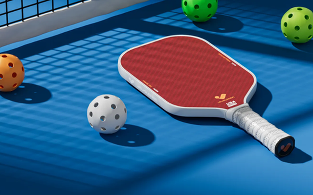 Phát hiện vợ ngoại tình nhờ chiếc vợt chơi pickleball
