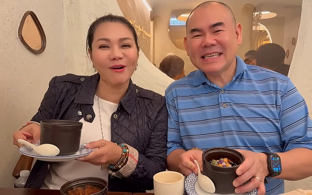 Nữ NSƯT 55 tuổi cùng chồng thề nguyện bên nhau thêm 27 năm nữa