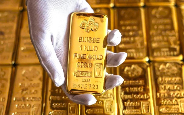 Giá vàng lên mức gần 160 triệu đồng/lượng, chuyên gia dự báo kịch bản "chưa từng có" trước thềm năm mới