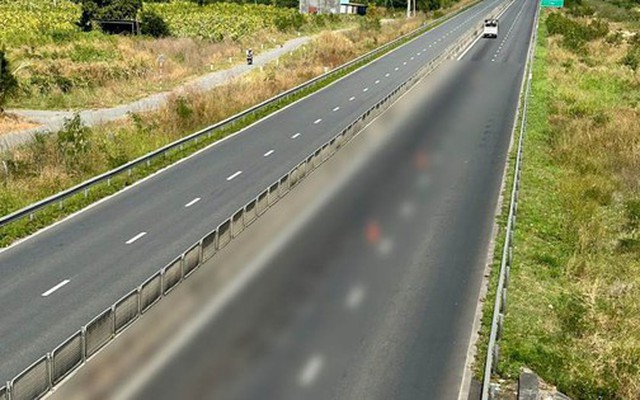 Điều tra vụ nghi cán người, chỉ còn mỗi cánh tay trên tuyến cao tốc Vĩnh Hảo – Phan Thiết