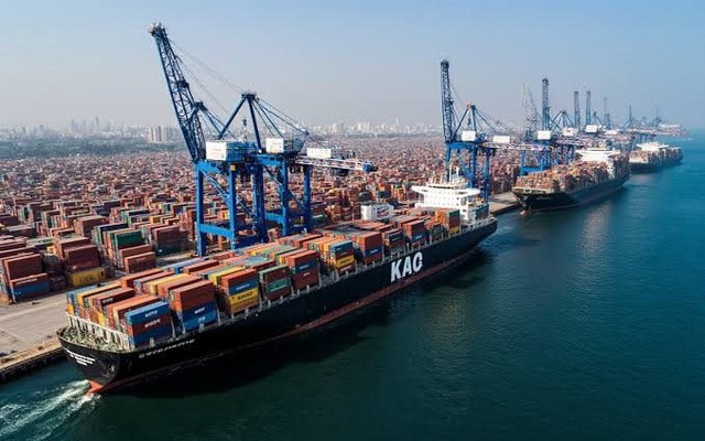 500 container "đặc sản" xuất khẩu Việt Nam đang bị tắc ở cảng nước bạn