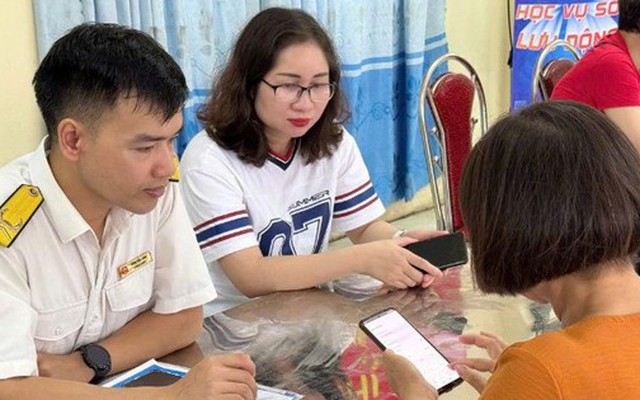 Hóa đơn trên 5 triệu phải chuyển khoản mới được khấu trừ thuế: Thu mua bắp khô, mì lát,... từ nông dân không có tài khoản ngân hàng, thanh toán thế nào?