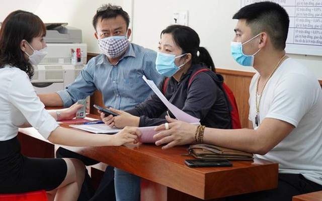 Nhận được tài sản thừa kế từ bố dượng, tôi sững sờ không biết nên khóc hay cười