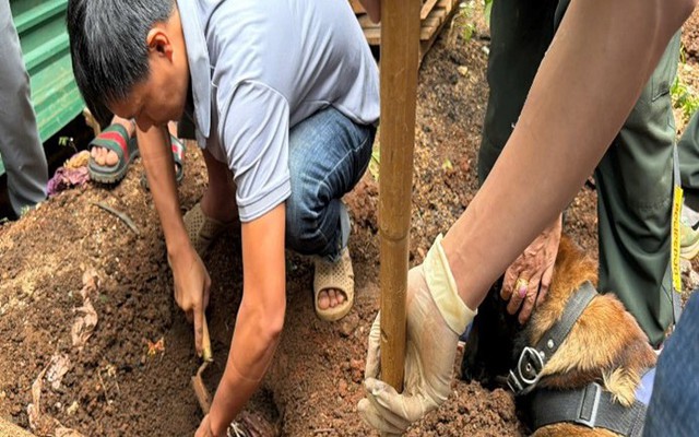 Hơn 200 cảnh sát đồng loạt khám xét nơi ở, bắt hàng chục đối tượng trong một chuyên án lớn