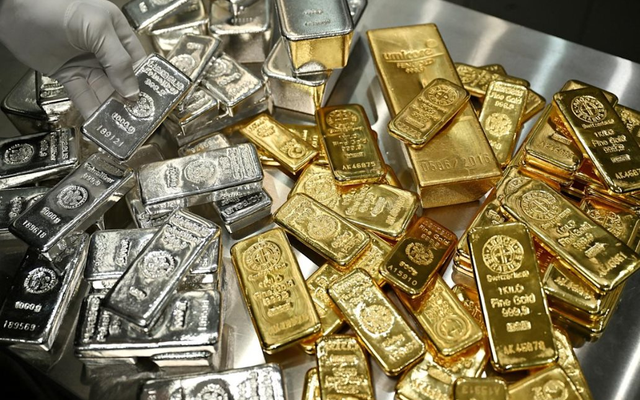 Bitcoin đang ở đâu khi vàng, bạc liên tục lập đỉnh: Sụt giảm hiếm thấy, chuyên gia chỉ thẳng 'đã đến lúc rời đi'