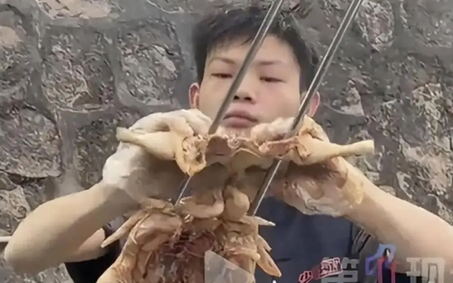 Cậu bé 16 tuổi bán gà quay kiếm hơn 37 triệu/ngày: Sự thật phía sau khiến nhiều người bất ngờ