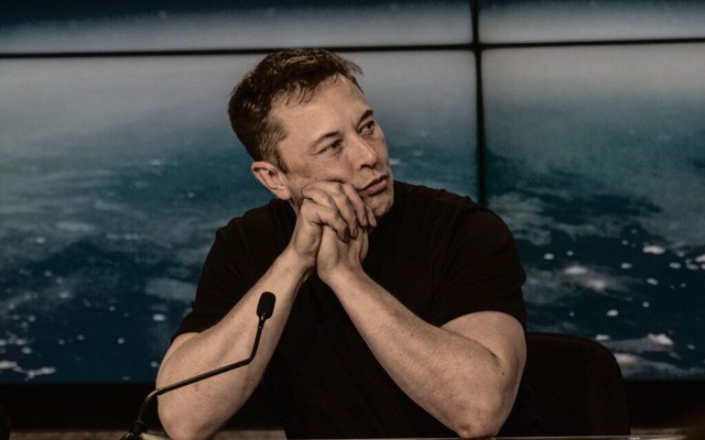 Elon Musk gặp nguy