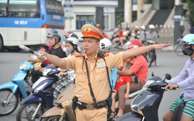 Tất cả người tham gia giao thông ở Hà Nội đặc biệt chú ý từ hôm nay!
