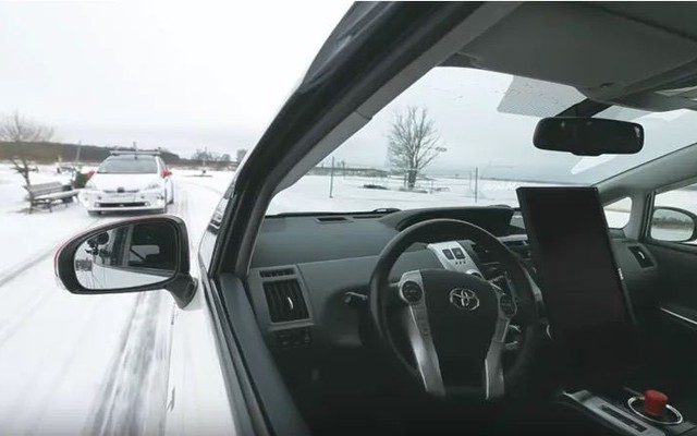 Công nghệ "bị thế giới hoài nghi" đã xuất hiện ở đường phố Nga: Ra đời sớm nhưng độ hoàn thiện khó tin