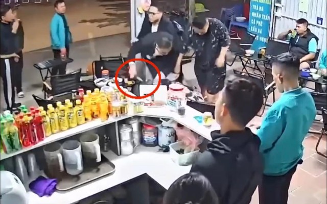 3 đối tượng đánh hội đồng thanh niên do mâu thuẫn sạc xe điện: Quá khứ "bất hảo" của kẻ xuống tay